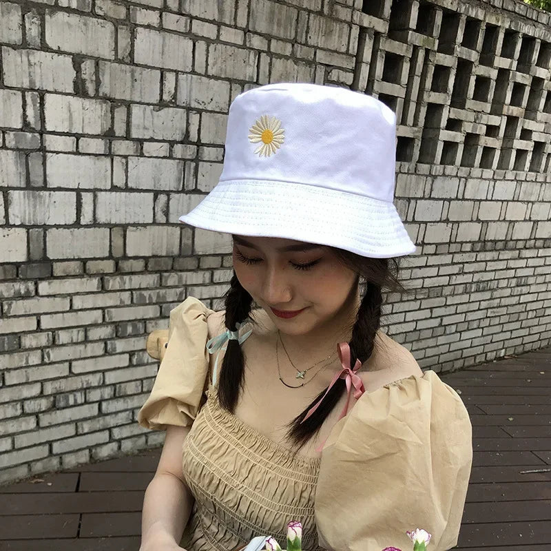 Daisy Double-Sided Bucket Hat